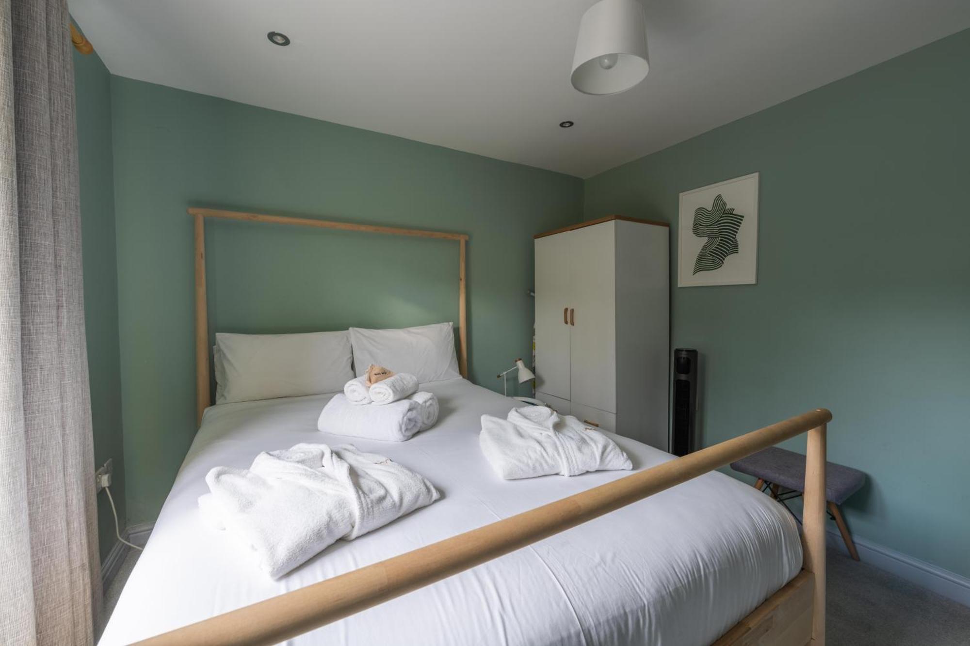 Aaron Wise - 17 Fitzhamon Apartments Cardiff Bagian luar foto