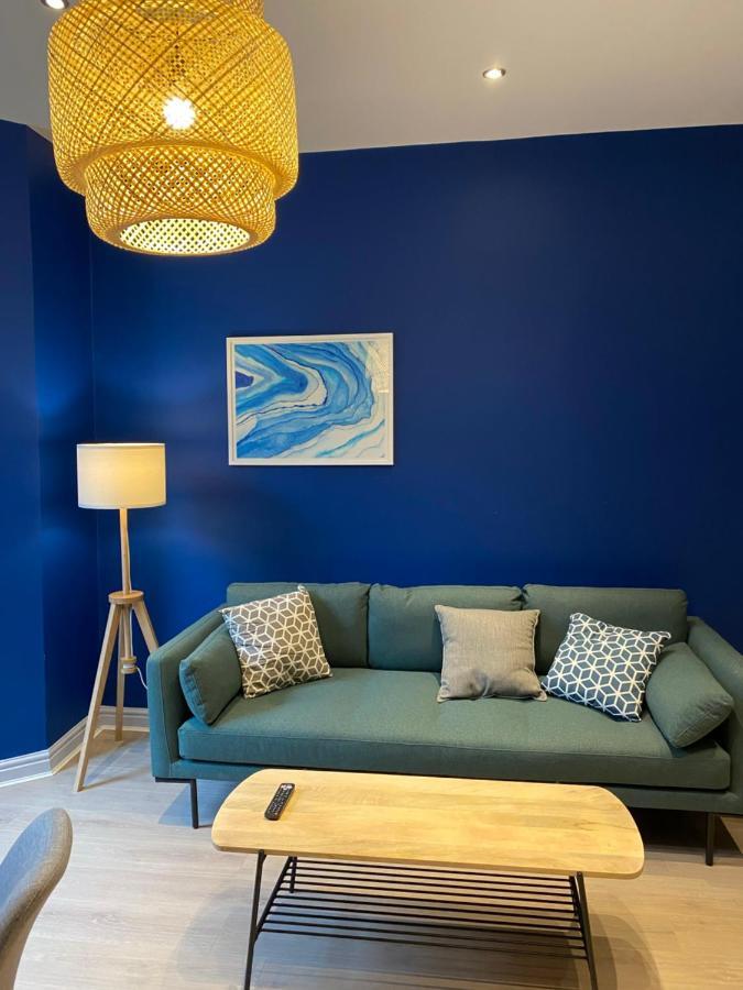 Aaron Wise - 17 Fitzhamon Apartments Cardiff Bagian luar foto